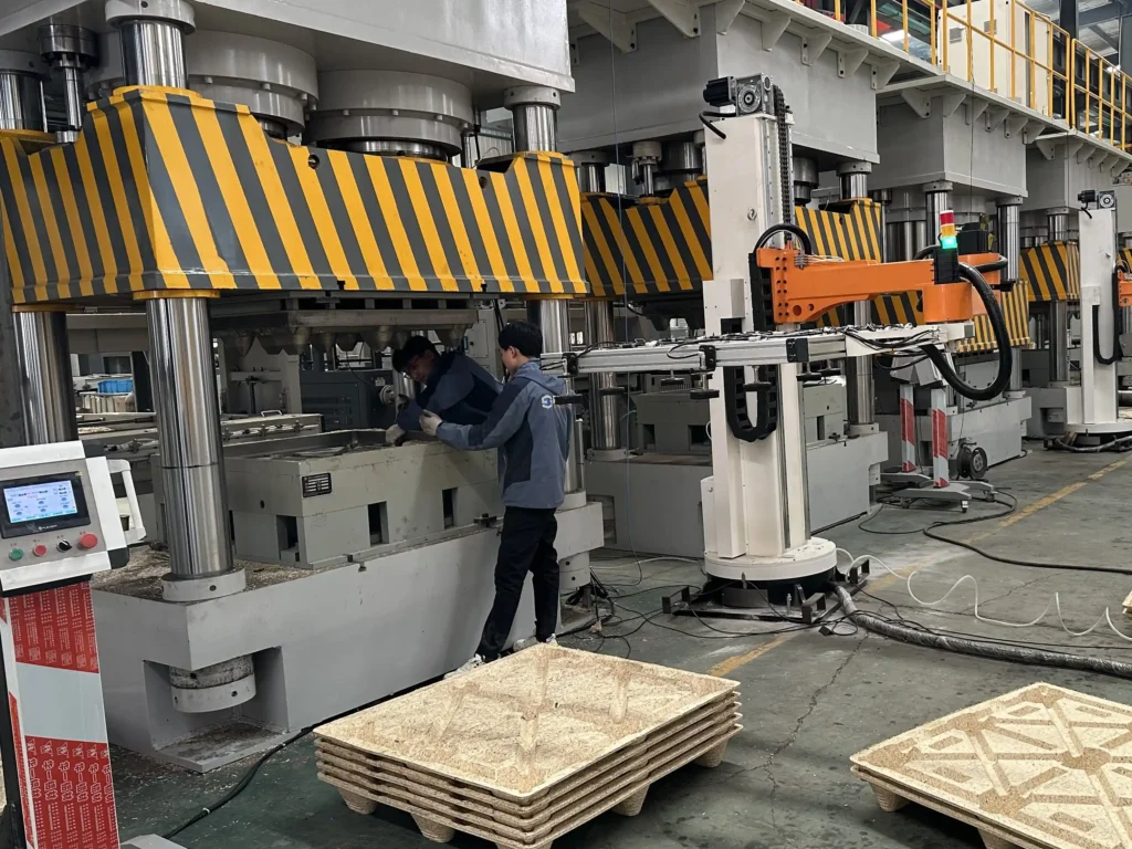 Presswood Pallet machine img 1109 (1)